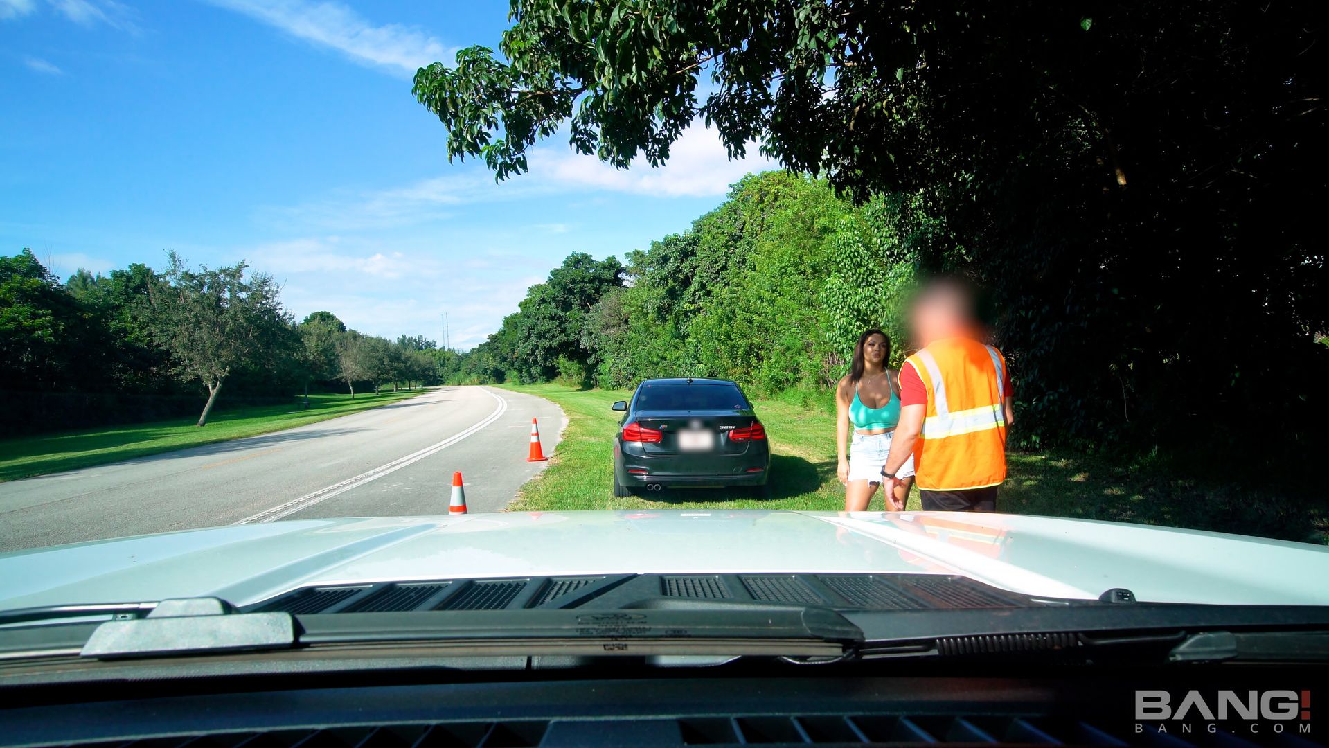 Ashlyn Peaks Lets The Roadside Guy Titty Fuck Her In Exchange For A Tow