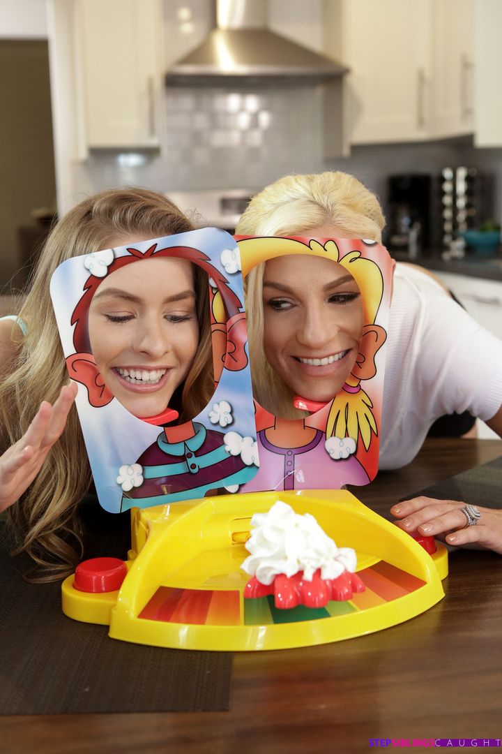 Cum Covered Step Sister - S6:E5