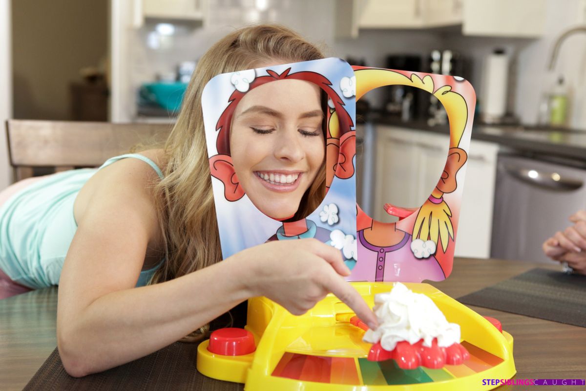 Cum Covered Step Sister - S6:E5