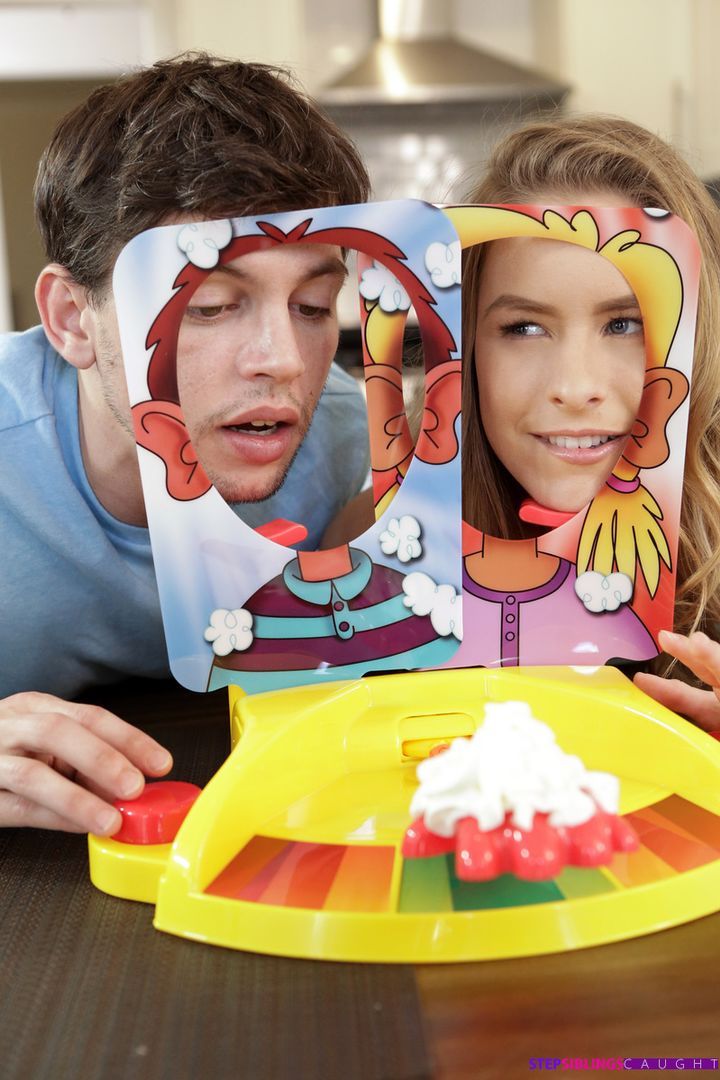Cum Covered Step Sister - S6:E5