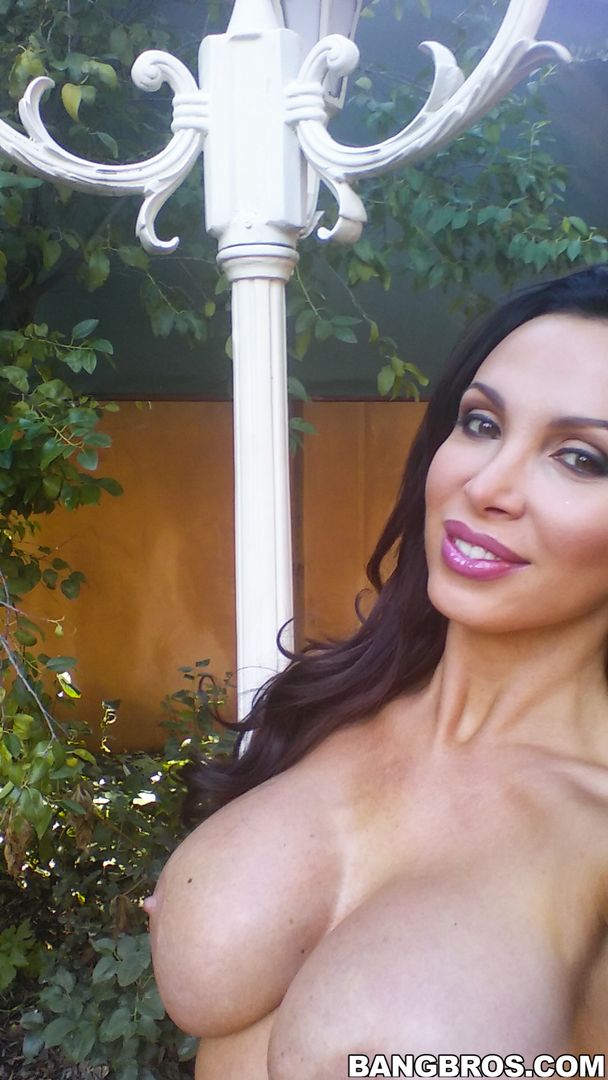 Pussy Domination, Nikki Benz vs Prince