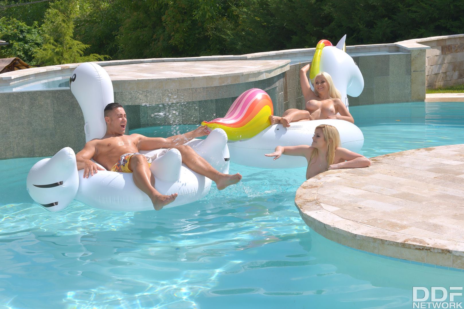 Anal Cramming By The Pool