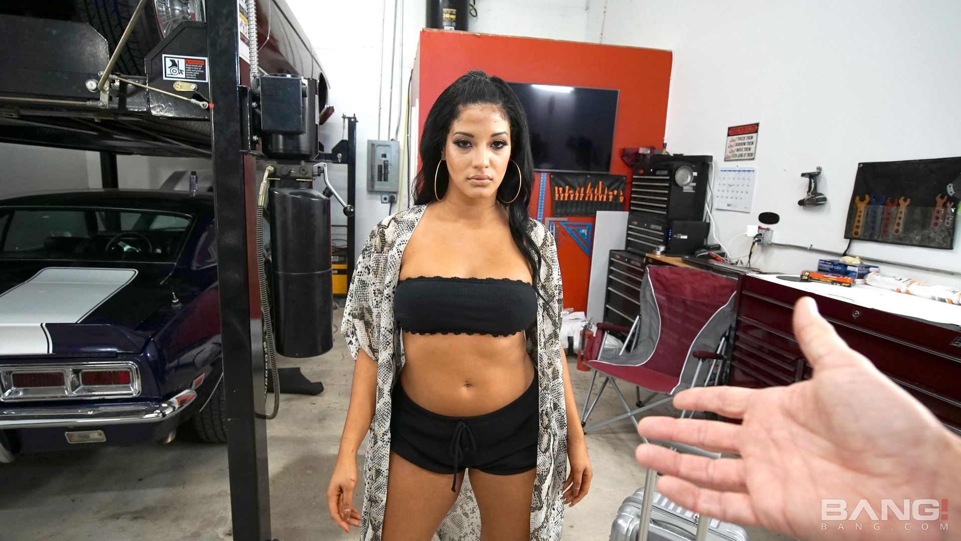 Kosame Dash Struts Her Pussy Around The Car Shop