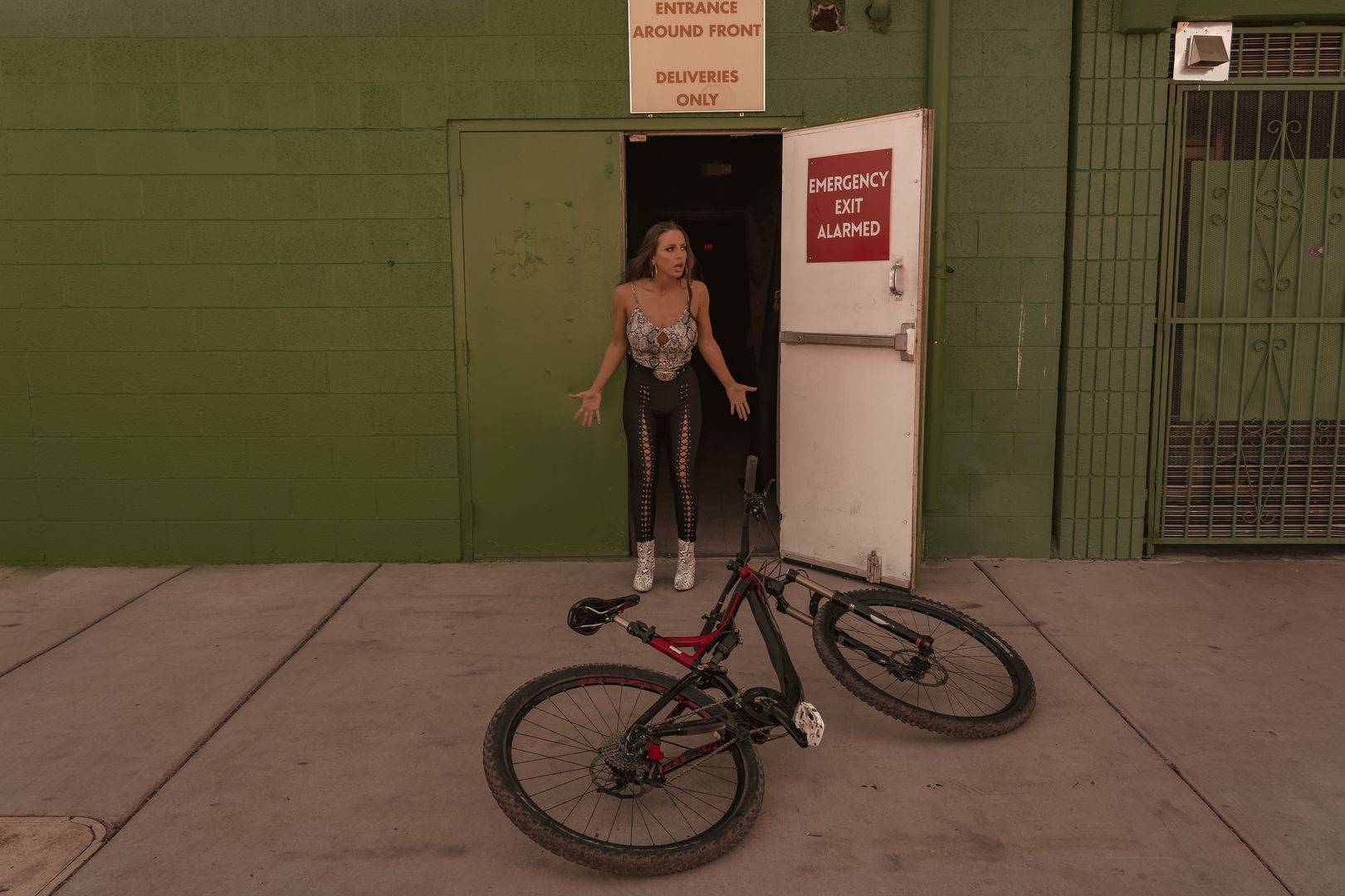 Welcome To Grind Bar Scene 4