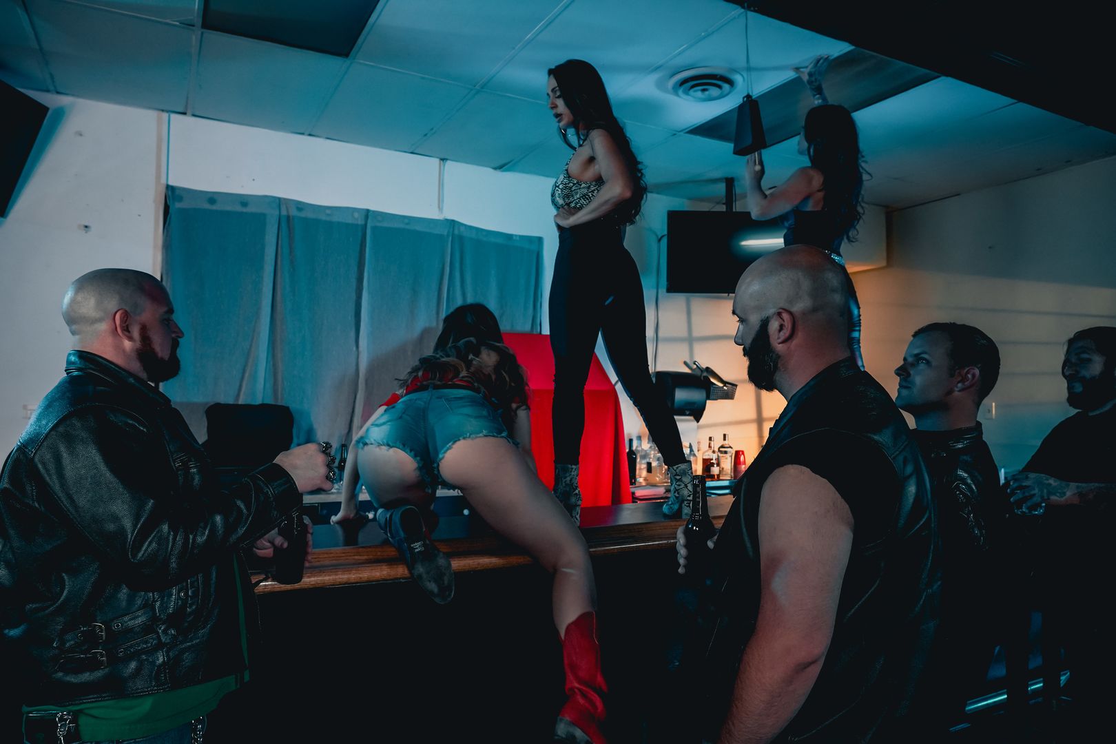 Welcome To Grind Bar Scene 1