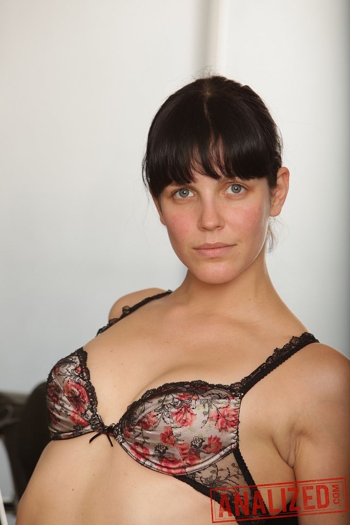 Bobbi Starr: Fuck My Asshole To Its Limits
