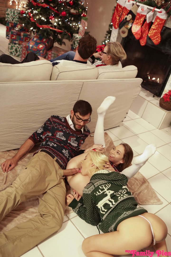 Christmas Family Sex - S1:E2