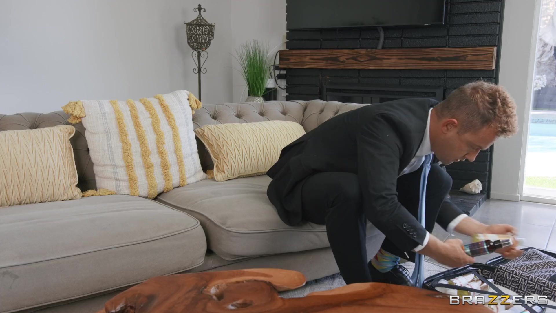 Squirting Up The Salesman