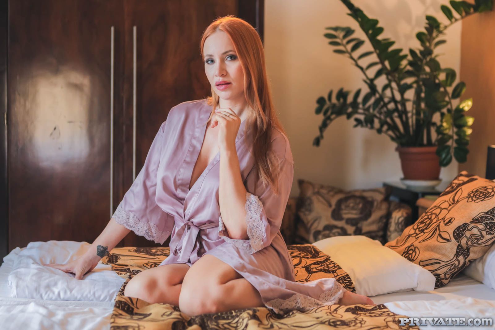 Kiara Lord, Curvy MILF Addicted to Anal