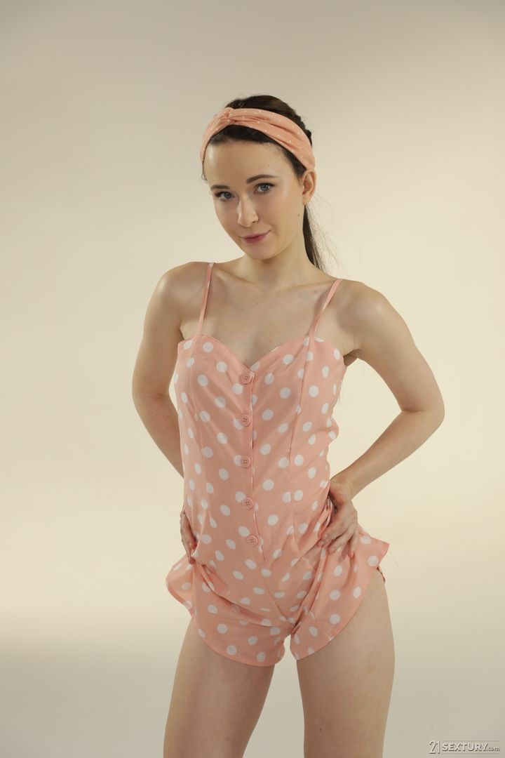 Pin-up Fashion, Pin-up Passion