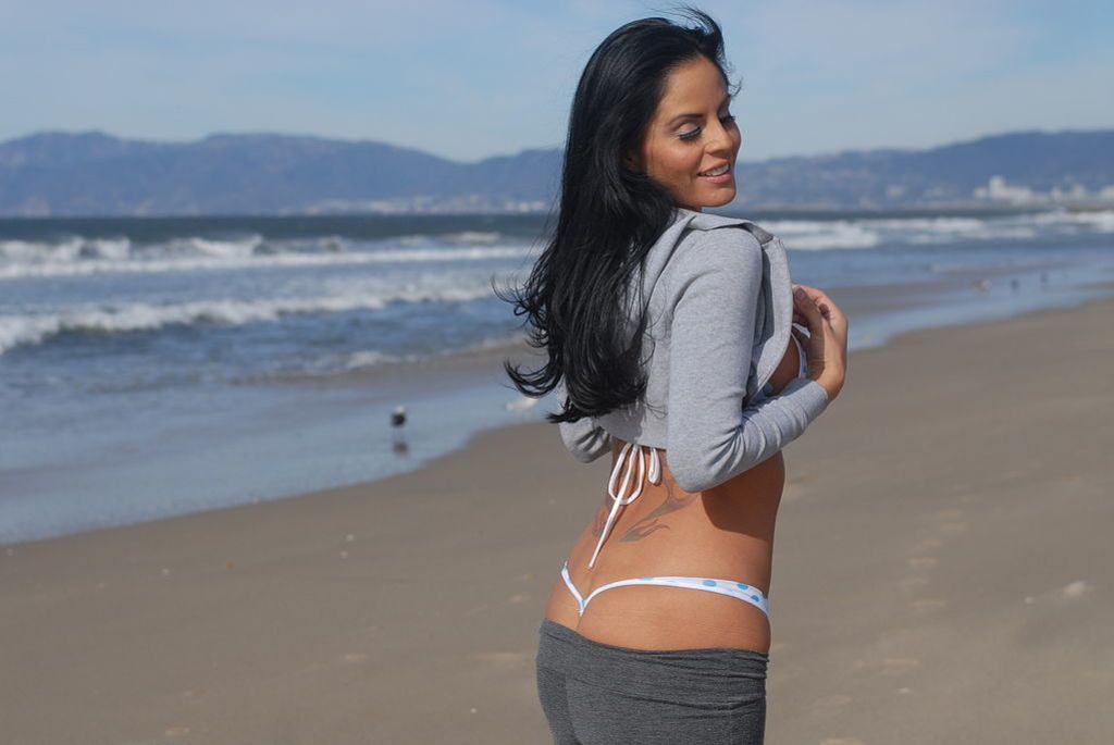 Mikayla Mendez Fucks Vibrator And Justice Young
