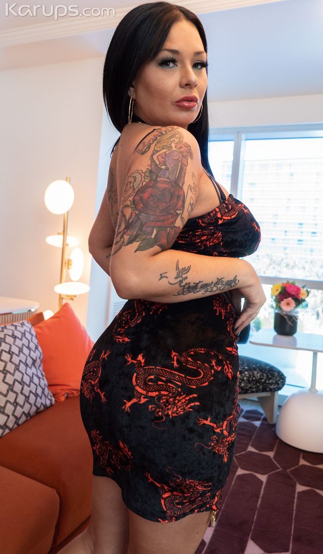 BIG TIT TEASER