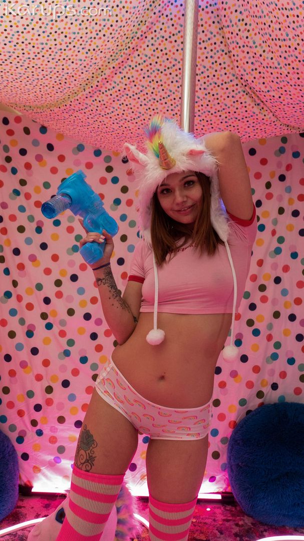 PUSSY HEAVEN
