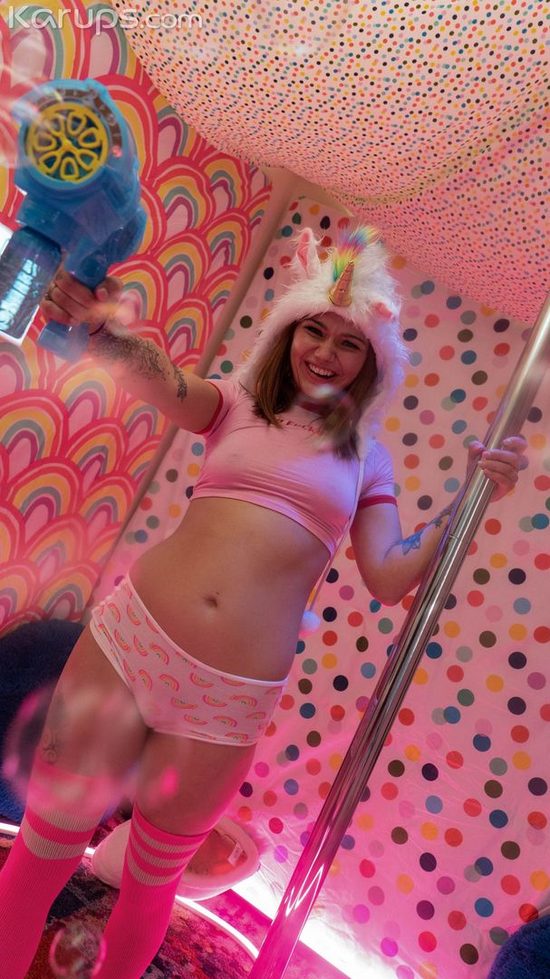 PUSSY HEAVEN