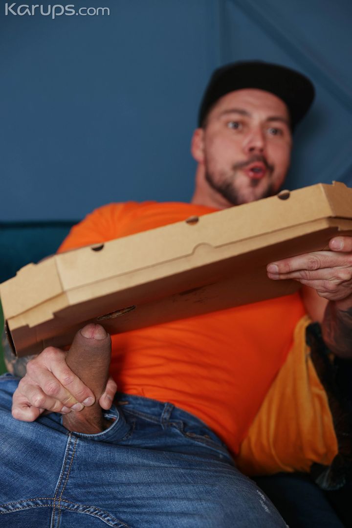PERVERTED PIZZA GUY