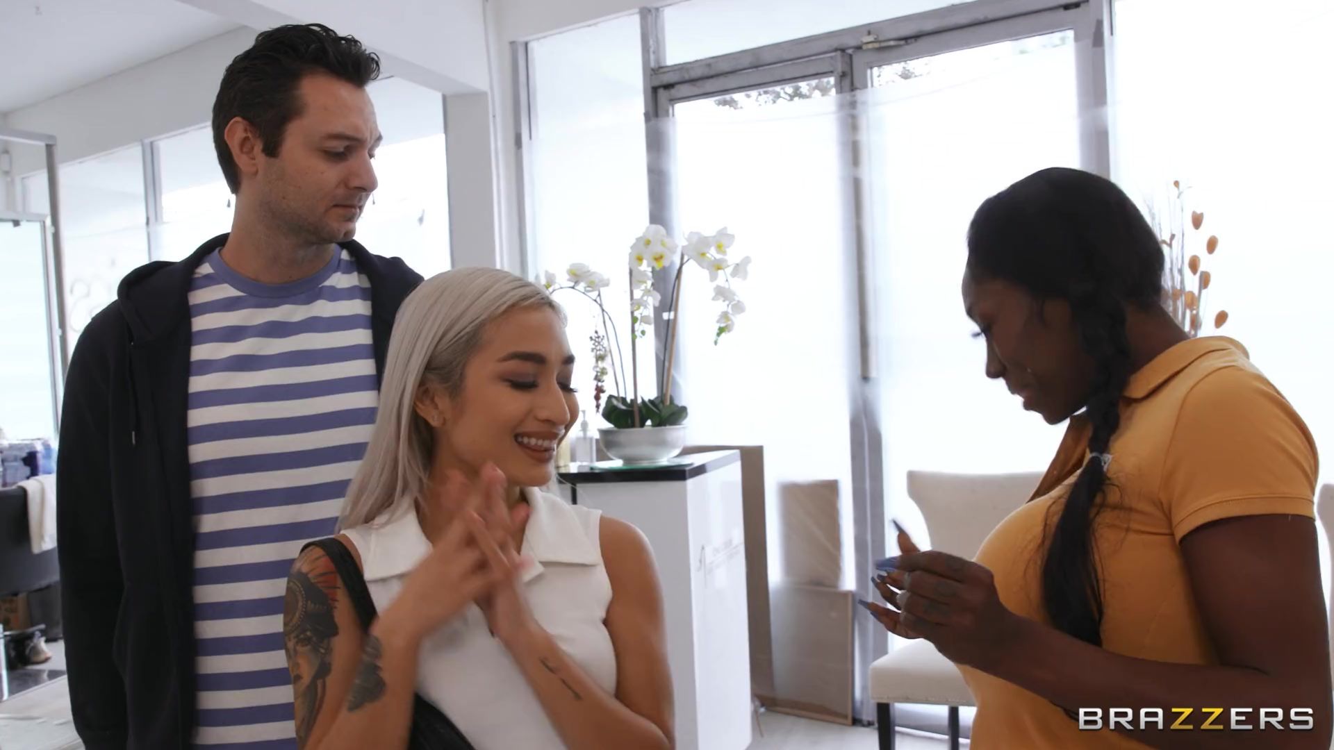 Sneaky Vibrator Leads To Salon Sex