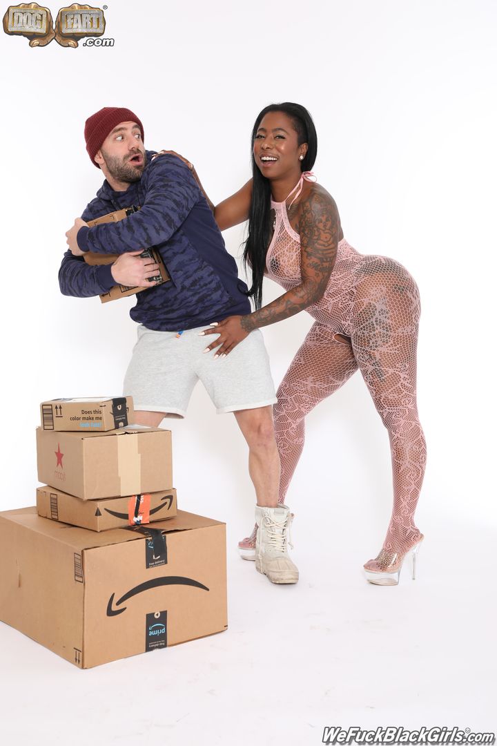 Gogo Fukme-WeFuckBlackGirls