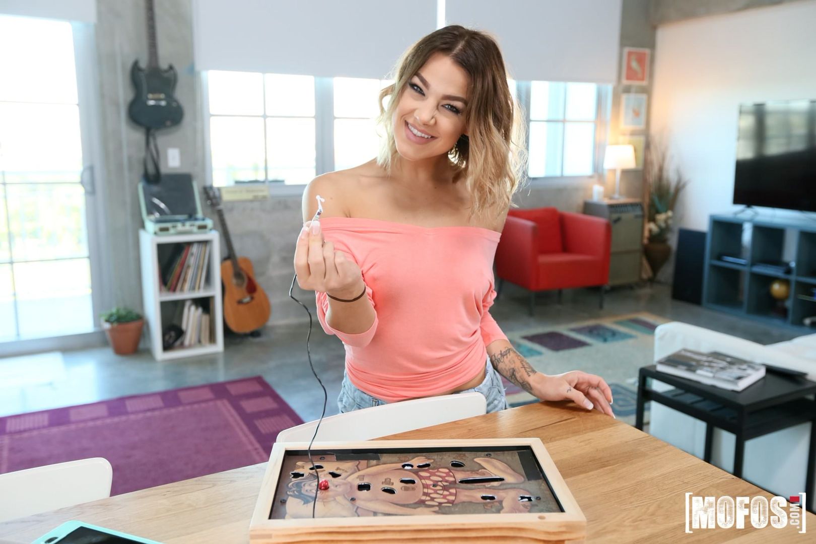 Evelin's First Time Anal