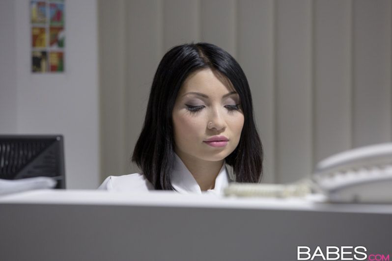 The Secretary 2
