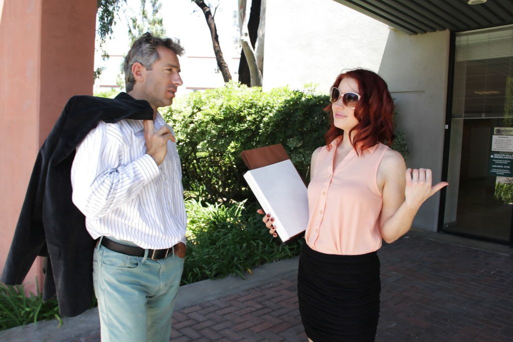 Jessica Ryan Seduced By Her Boss And Then Fucked Hard