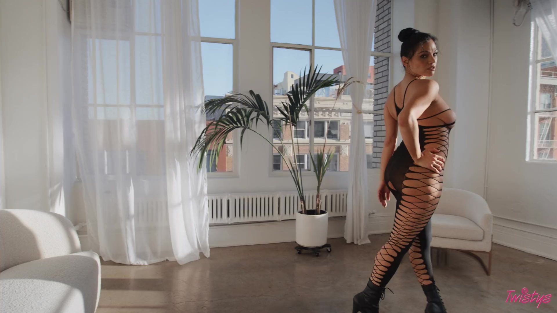 March TOTM - Natural Woman