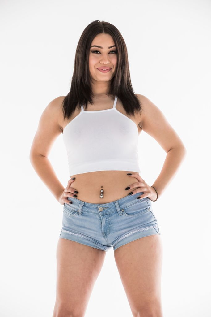 Demi Lowe Has An Outrageously Sexy Juicy Ass!