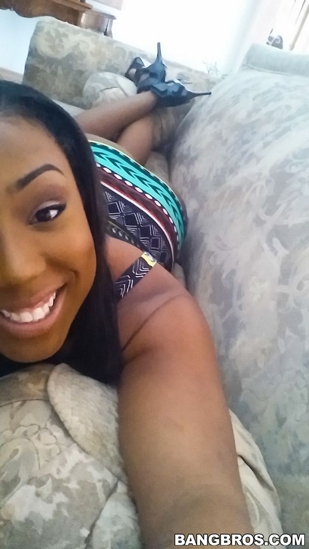 Thick Ebony Pussy Gets Railed