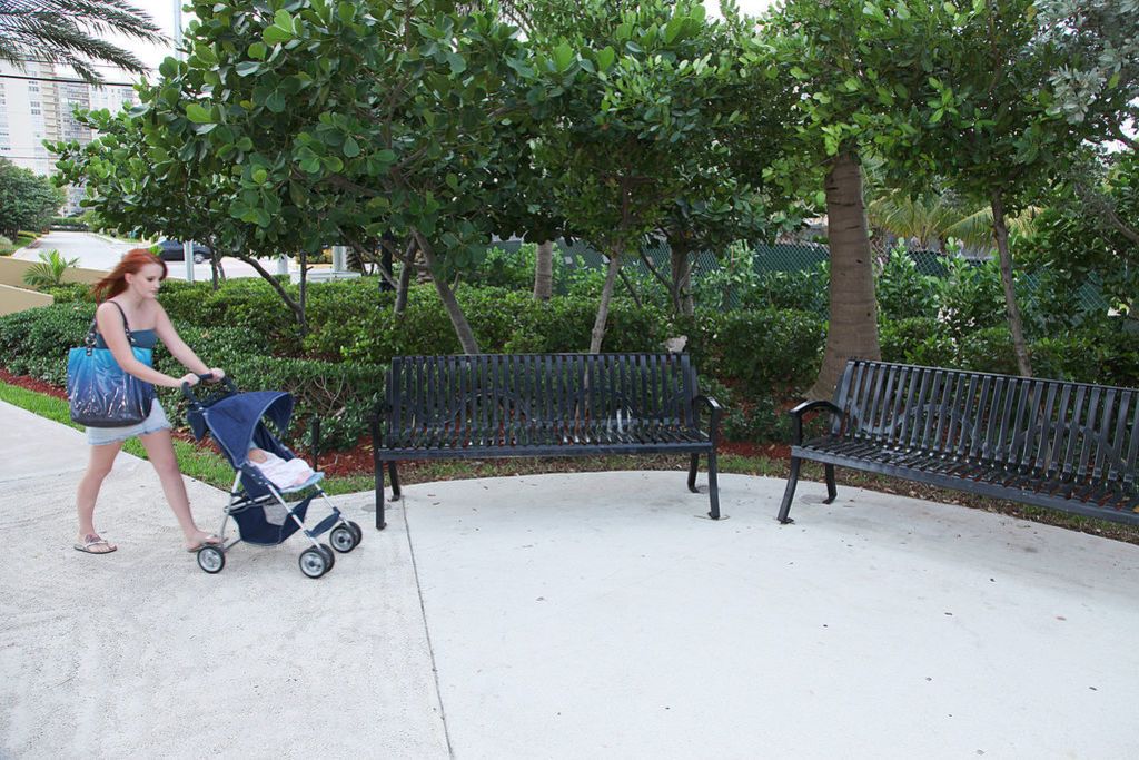 Two Strangers Meet At A Park And Fuck Each Other