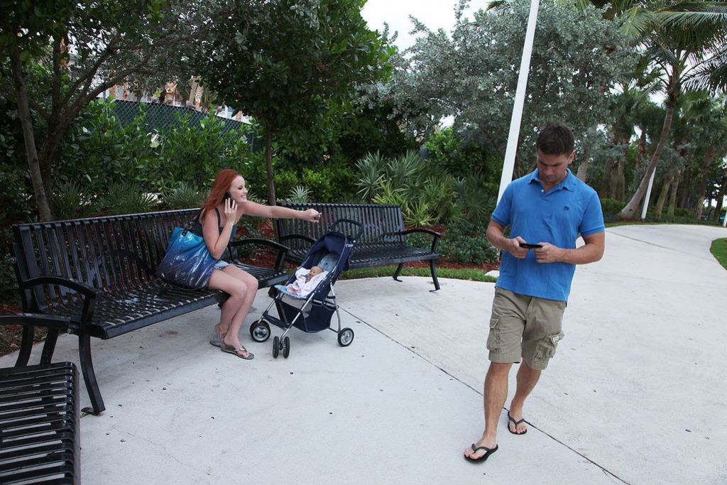 Two Strangers Meet At A Park And Fuck Each Other
