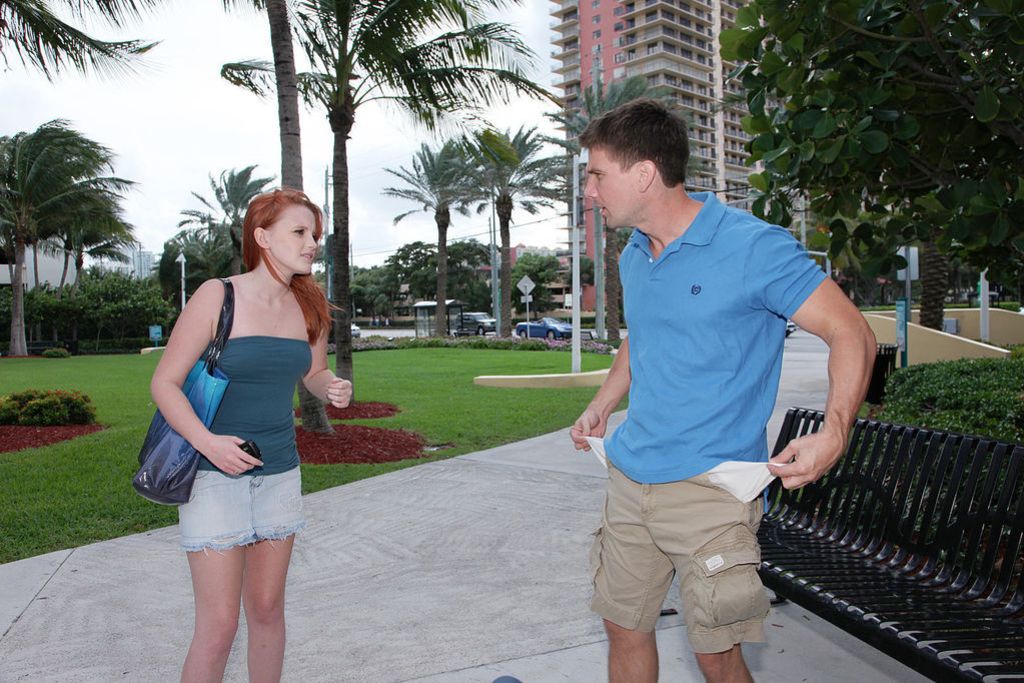 Two Strangers Meet At A Park And Fuck Each Other