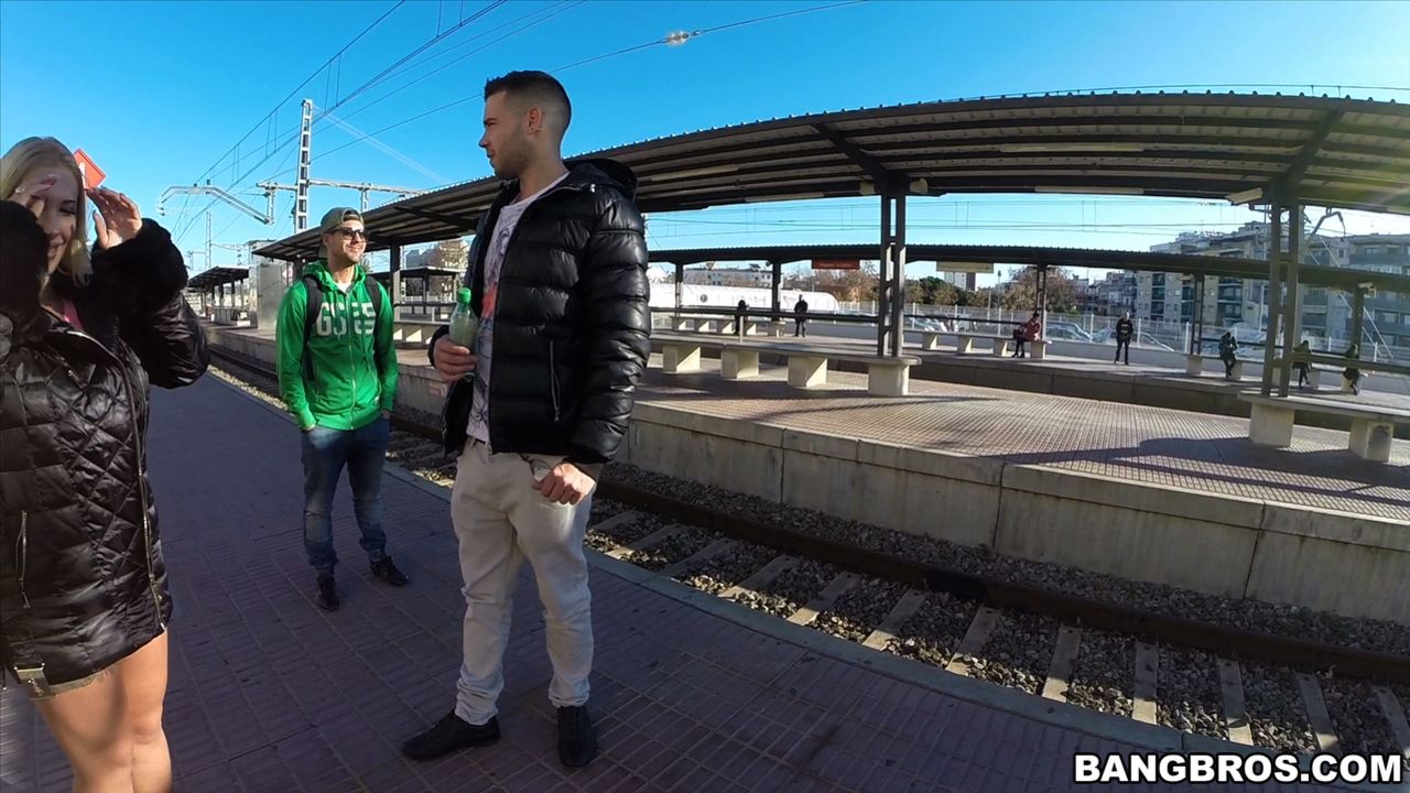 Big Tit Babe Gets Wild On a Public Train