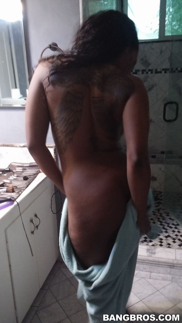 Thick Ebony Nympho Gets Fucked