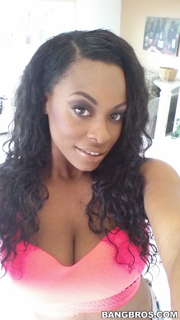 Thick Ebony Nympho Gets Fucked