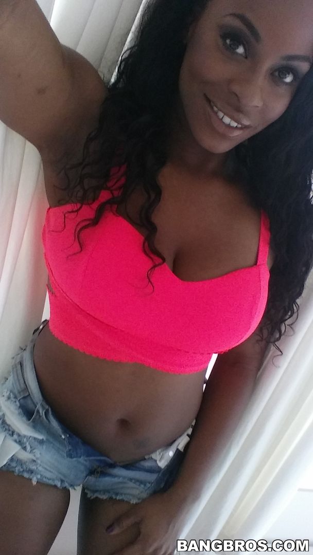 Thick Ebony Nympho Gets Fucked