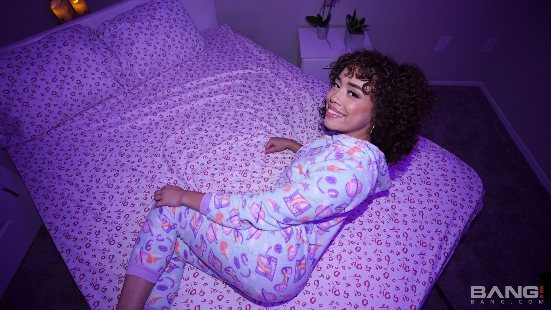 Willow Ryder Is Down For A Dirty Slumber Party