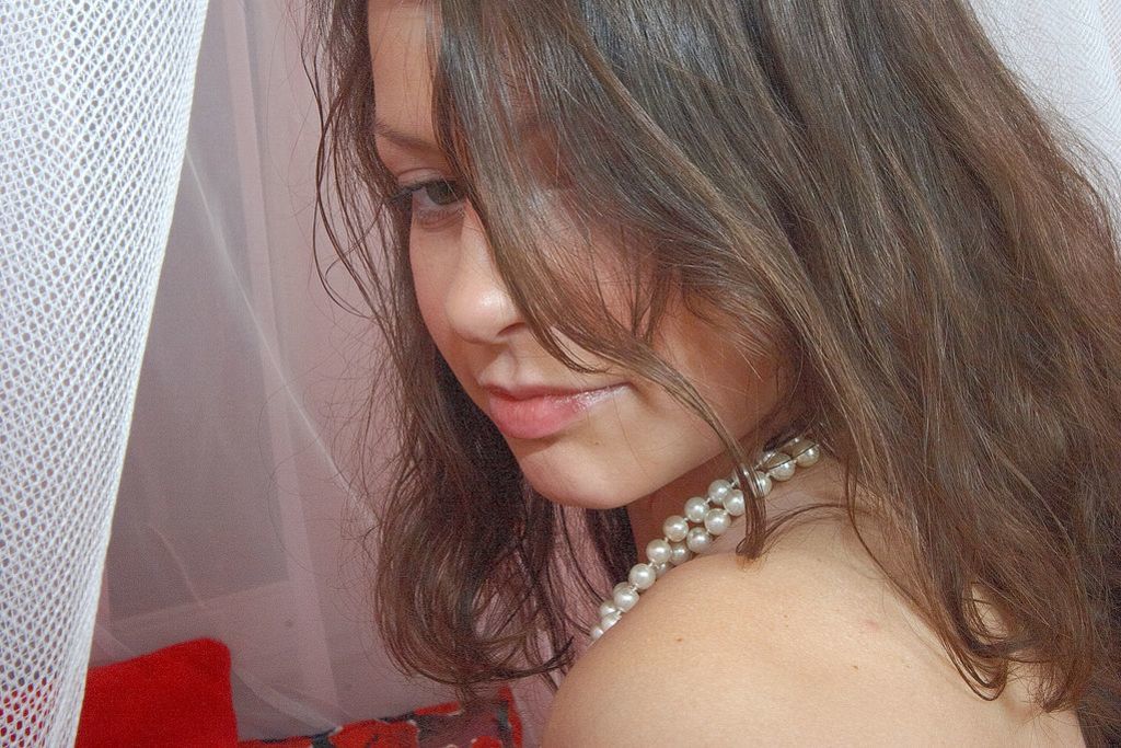 Teen Vicki Stuffs Her Shaved Pussy With Ribbed Dildo