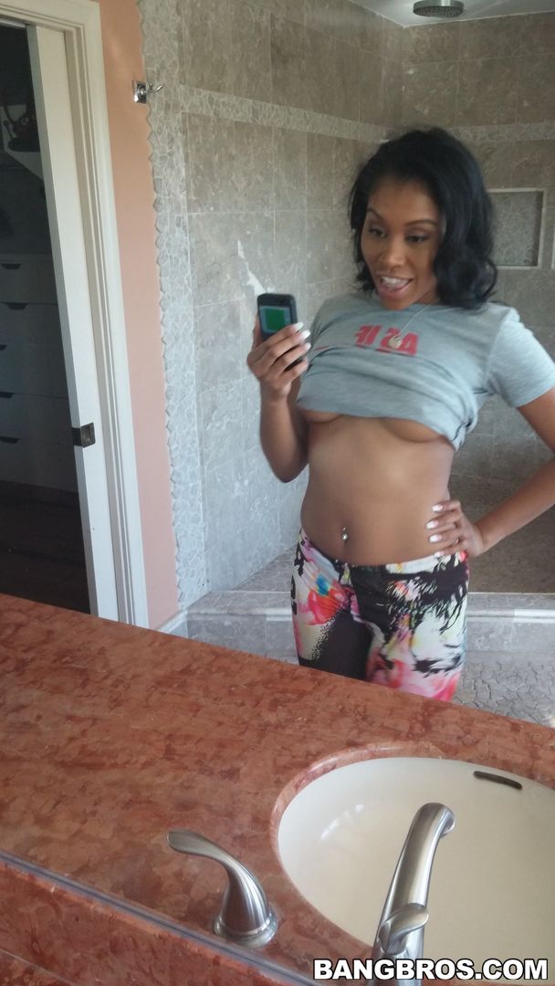 Thick Ebony swallows all of that cum