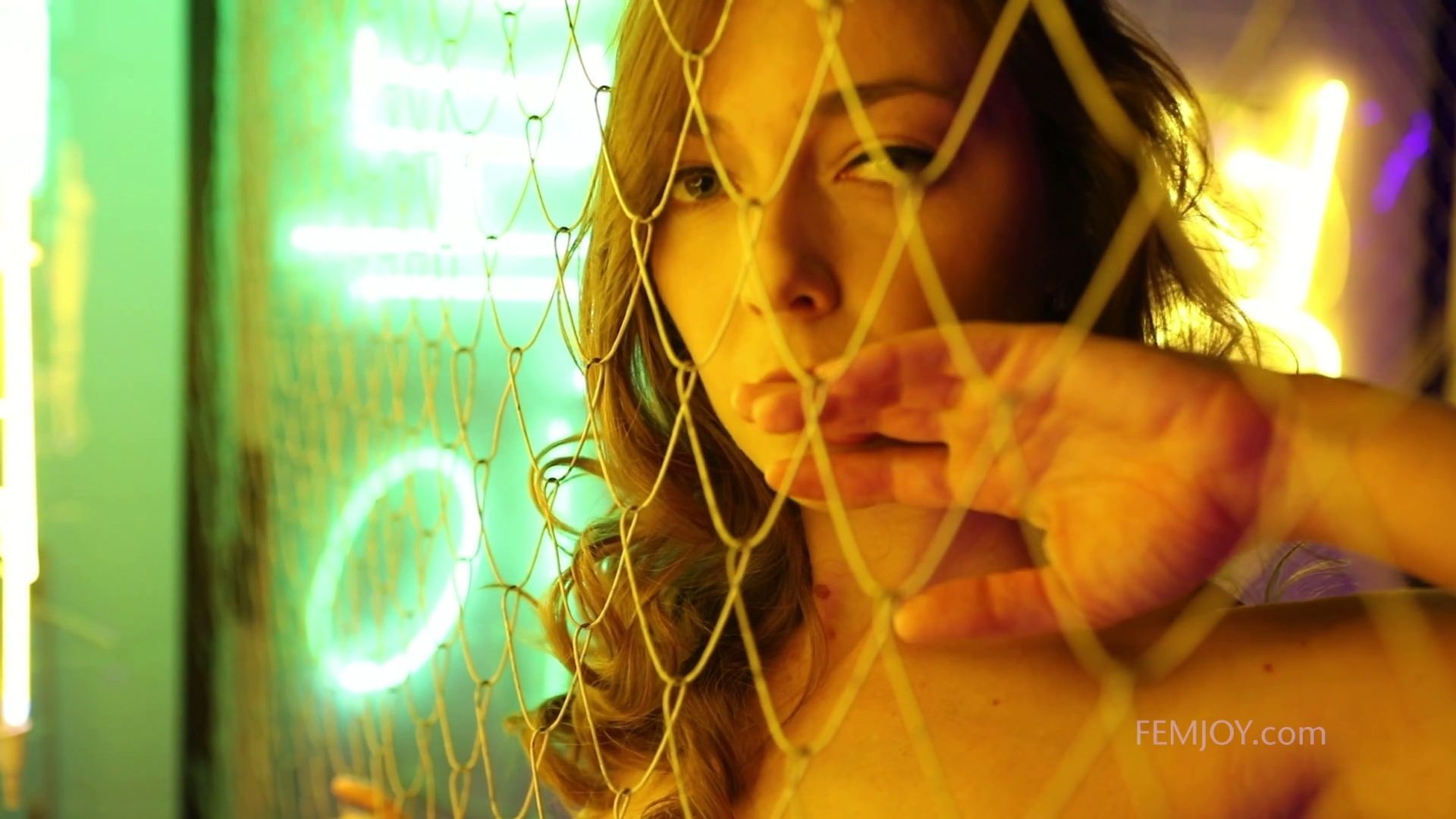 Neon 2