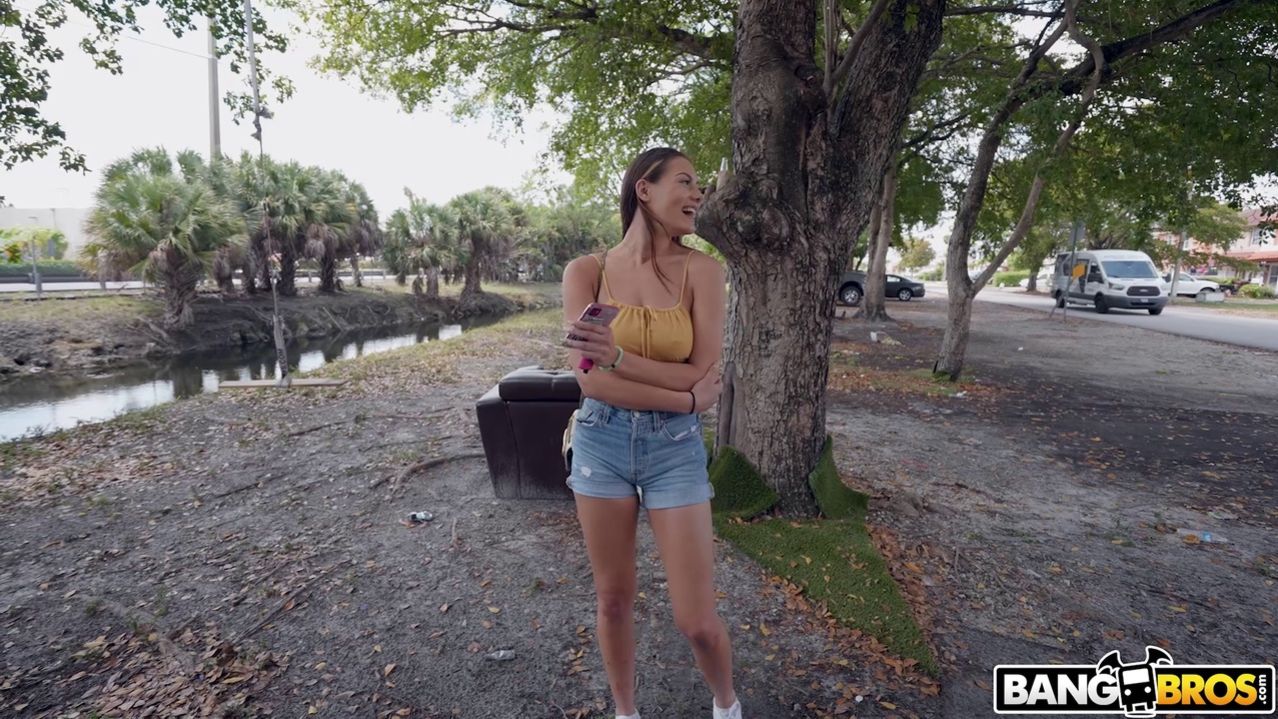 Wild Chick Hops on The Bus