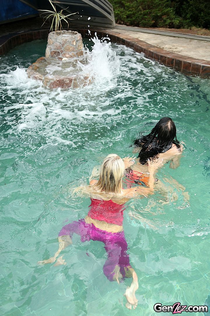 Pool Side Pussy Play