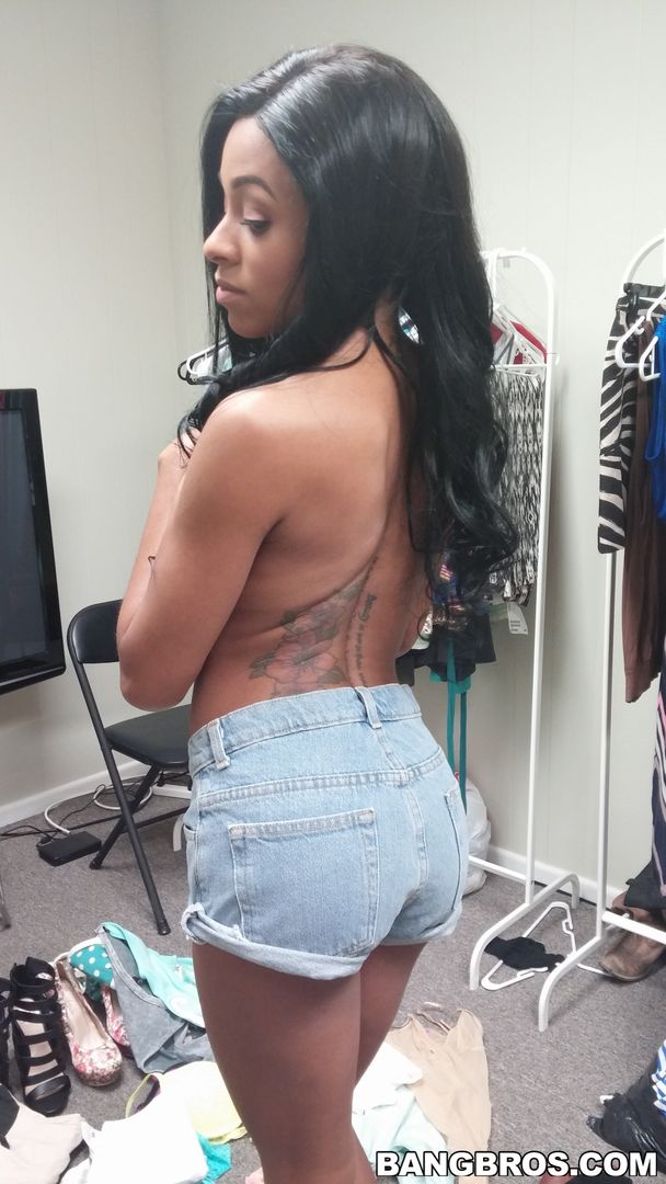 Mocha Skinned Cutie Interracial Fucking