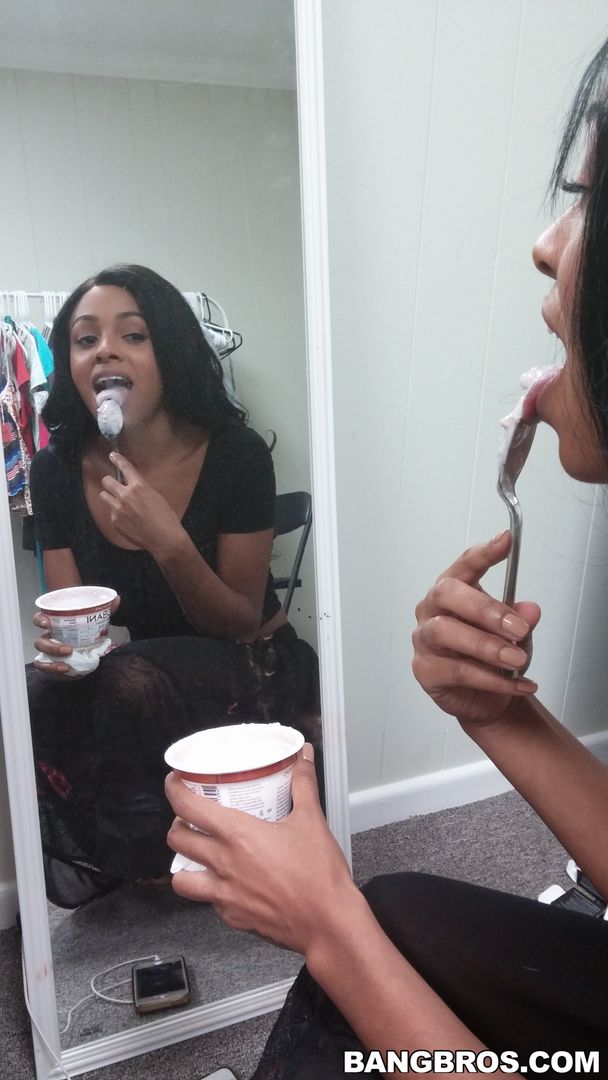 Mocha Skinned Cutie Interracial Fucking