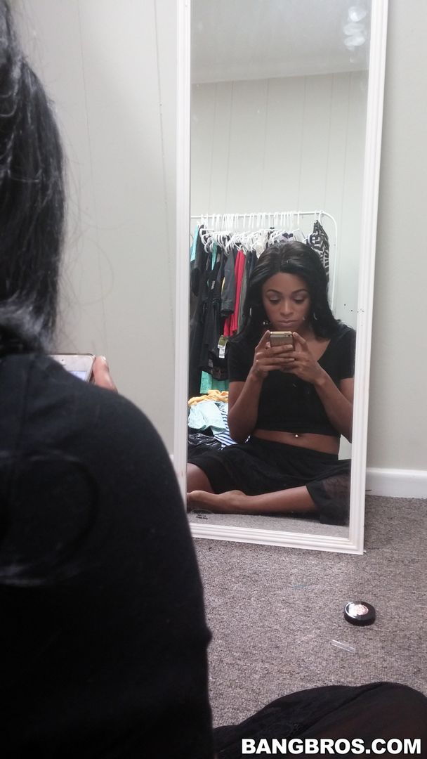 Mocha Skinned Cutie Interracial Fucking
