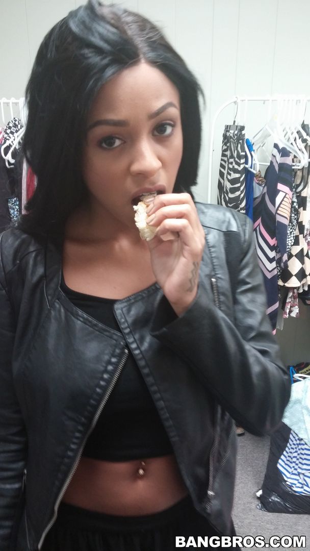 Mocha Skinned Cutie Interracial Fucking