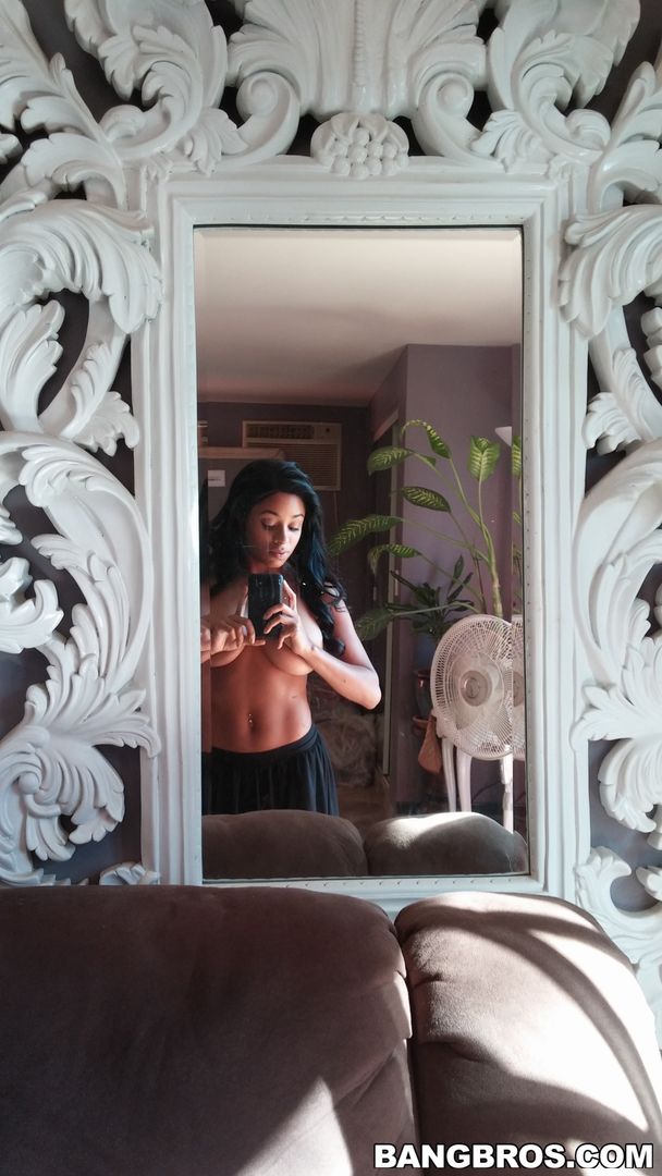 Mocha Skinned Cutie Interracial Fucking