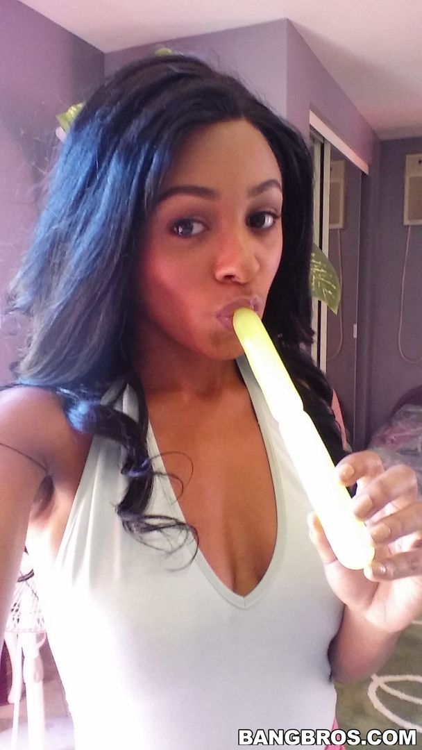 Mocha Skinned Cutie Interracial Fucking