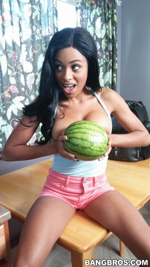 Mocha Skinned Cutie Interracial Fucking