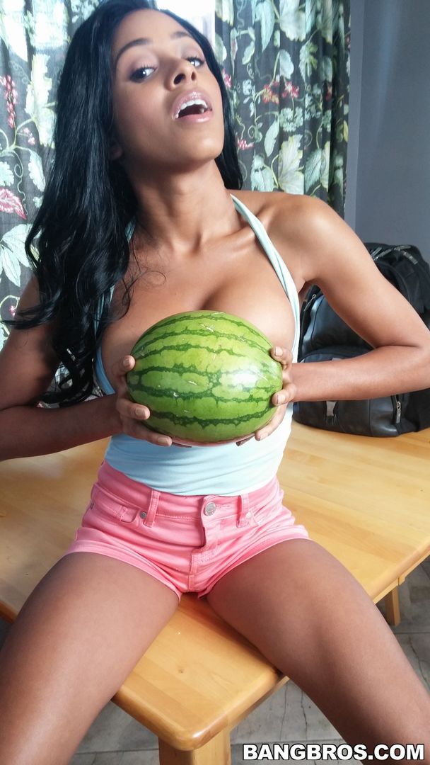 Mocha Skinned Cutie Interracial Fucking