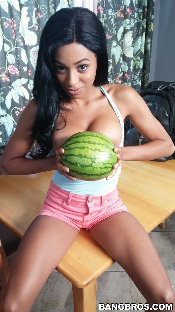 Mocha Skinned Cutie Interracial Fucking