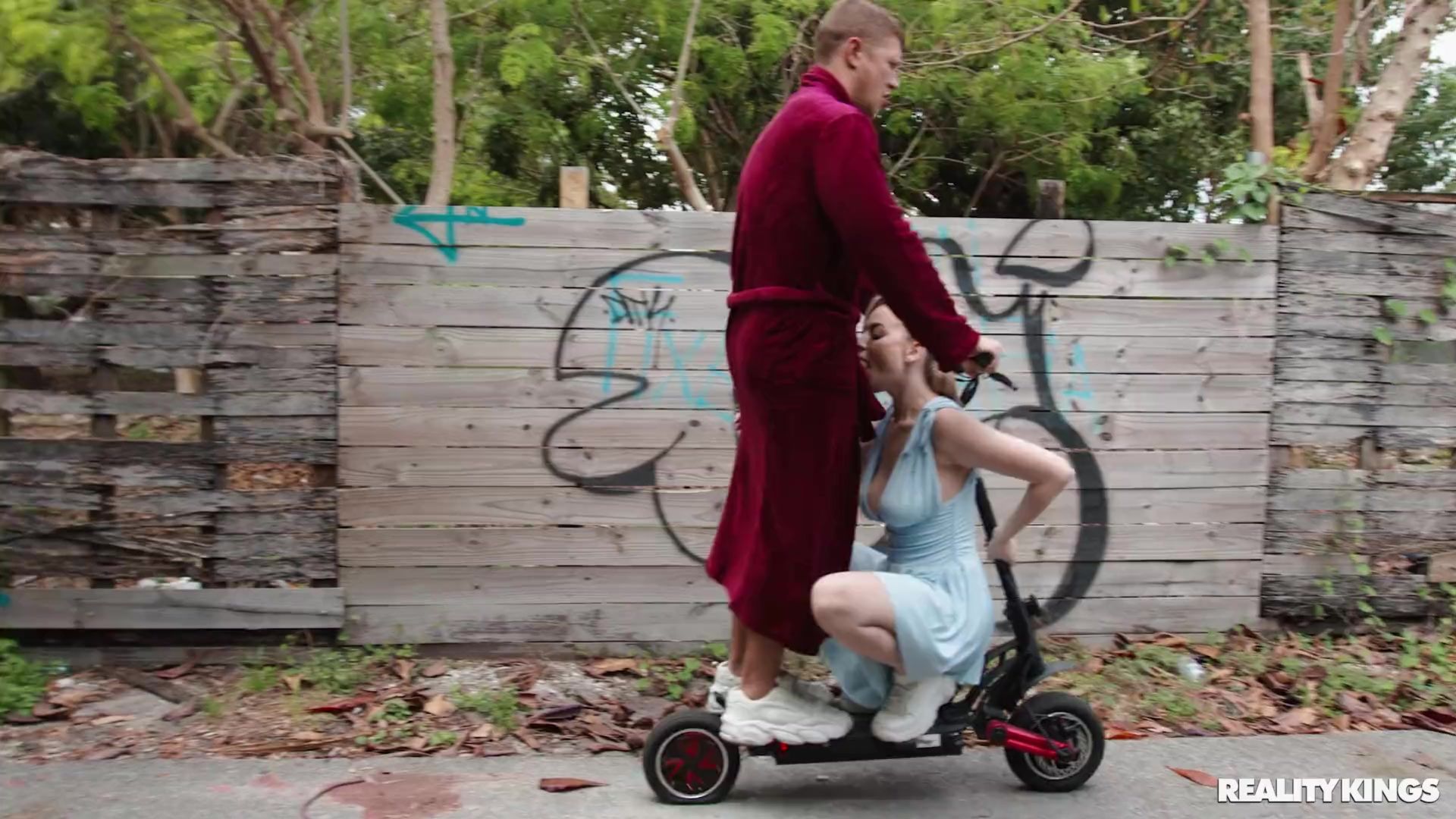 Scooting, Flashing & Fucking